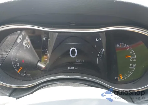 2021 Jeep Grand Cherokee Laredo X 4X4 z USA, uszkodzony, nr VIN 1C4RJFAG5MC654581